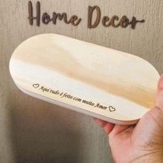 Tábua Oval em Madeira Pinus Personalizada, para servir e decorar sua cozinha e mesa posta