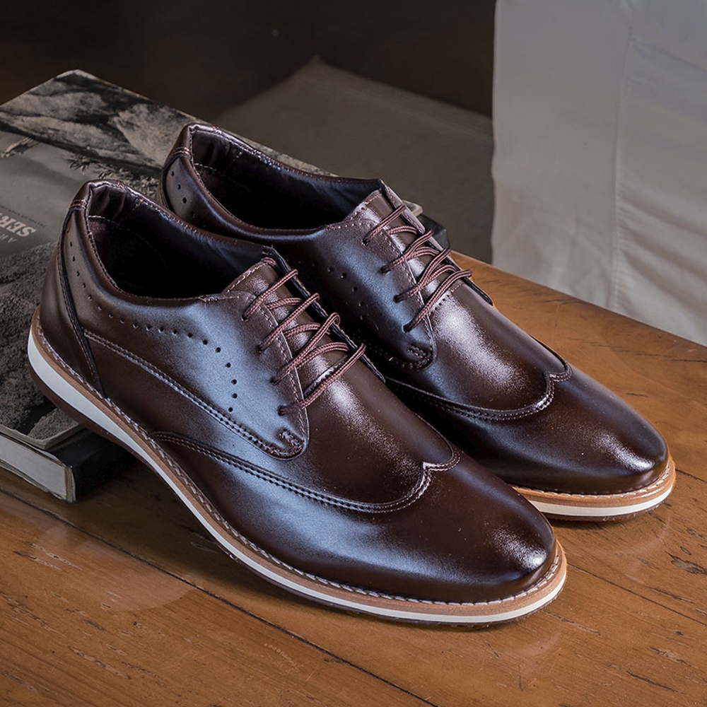 Sapato Casual Oxford Versales Masculino de Amarrar e Material Nobre Marrom