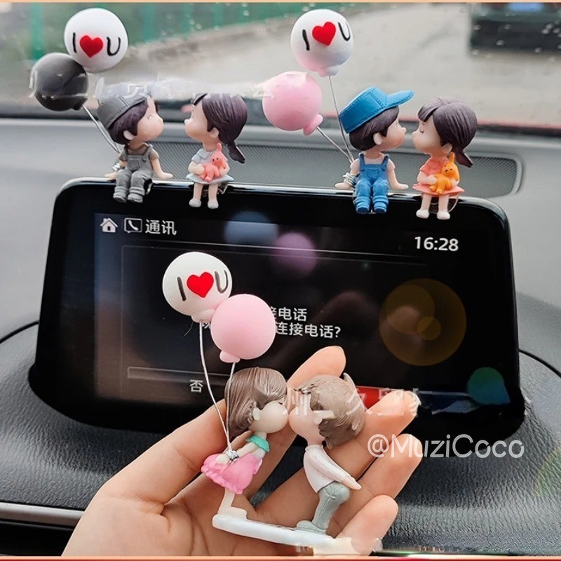 Decoração De Carros Casais De Desenhos Animados Bonitos Acessórios De Espelho Para Ação Figura Figuras De Balão Ornamento Auto Dashboard Interior Presente