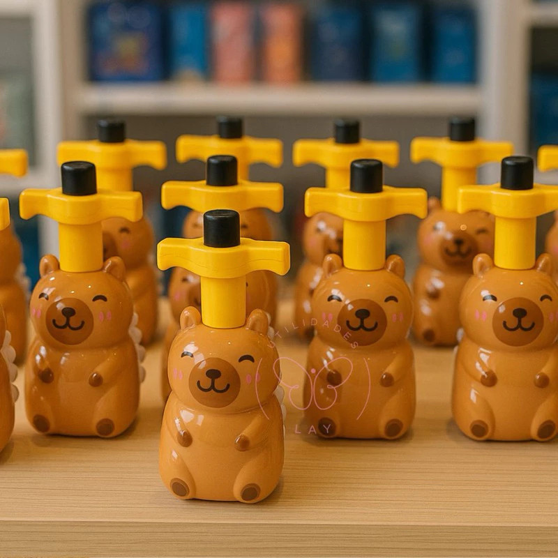 brinquedo Pião lançador com Luz e Som Formato Capivara  E SONIC Ursinho para Crianças  -Pião Divertido