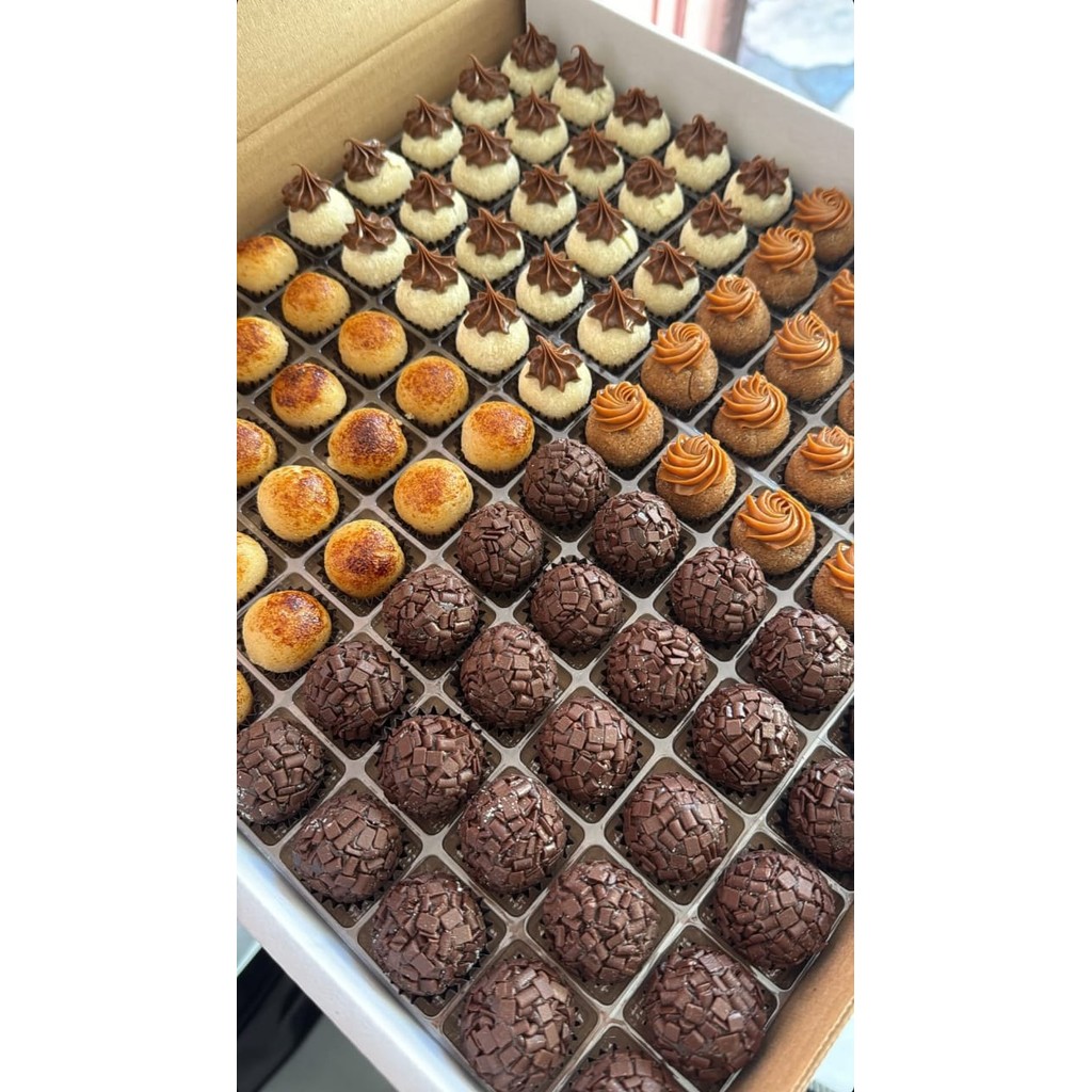 10 Caixas Quadrada Para Doces, Salgados e Esfihas Premium