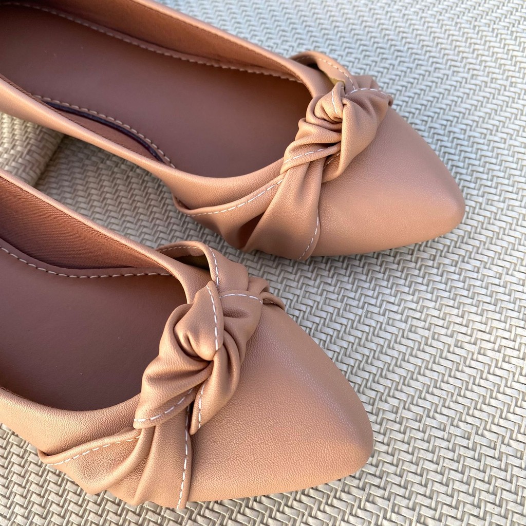 Sapatilha Mocassim Feminina Bico Fino Napa Nude Com Laço