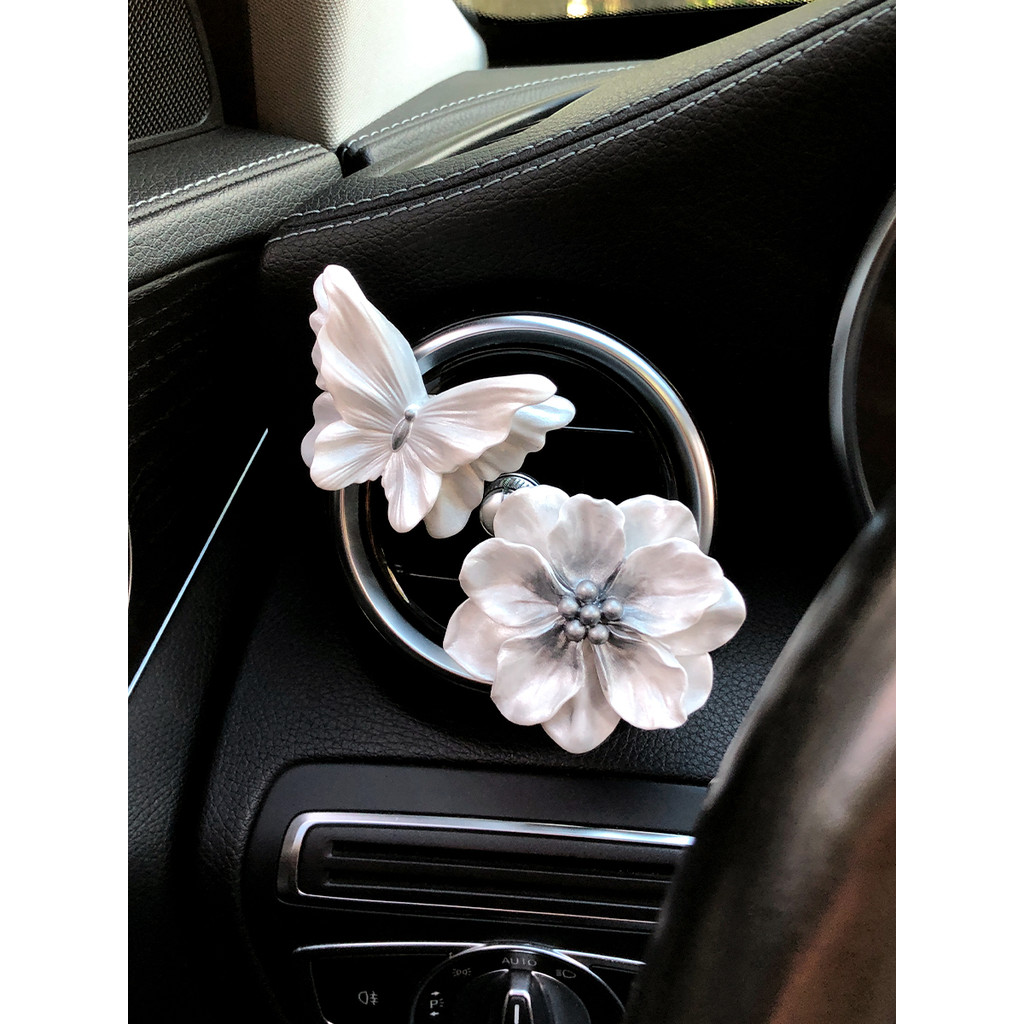 2026 novo estilo borboleta carro aromaterapia Perfume saída de ar do carro decoração menina flor acessórios interiores d