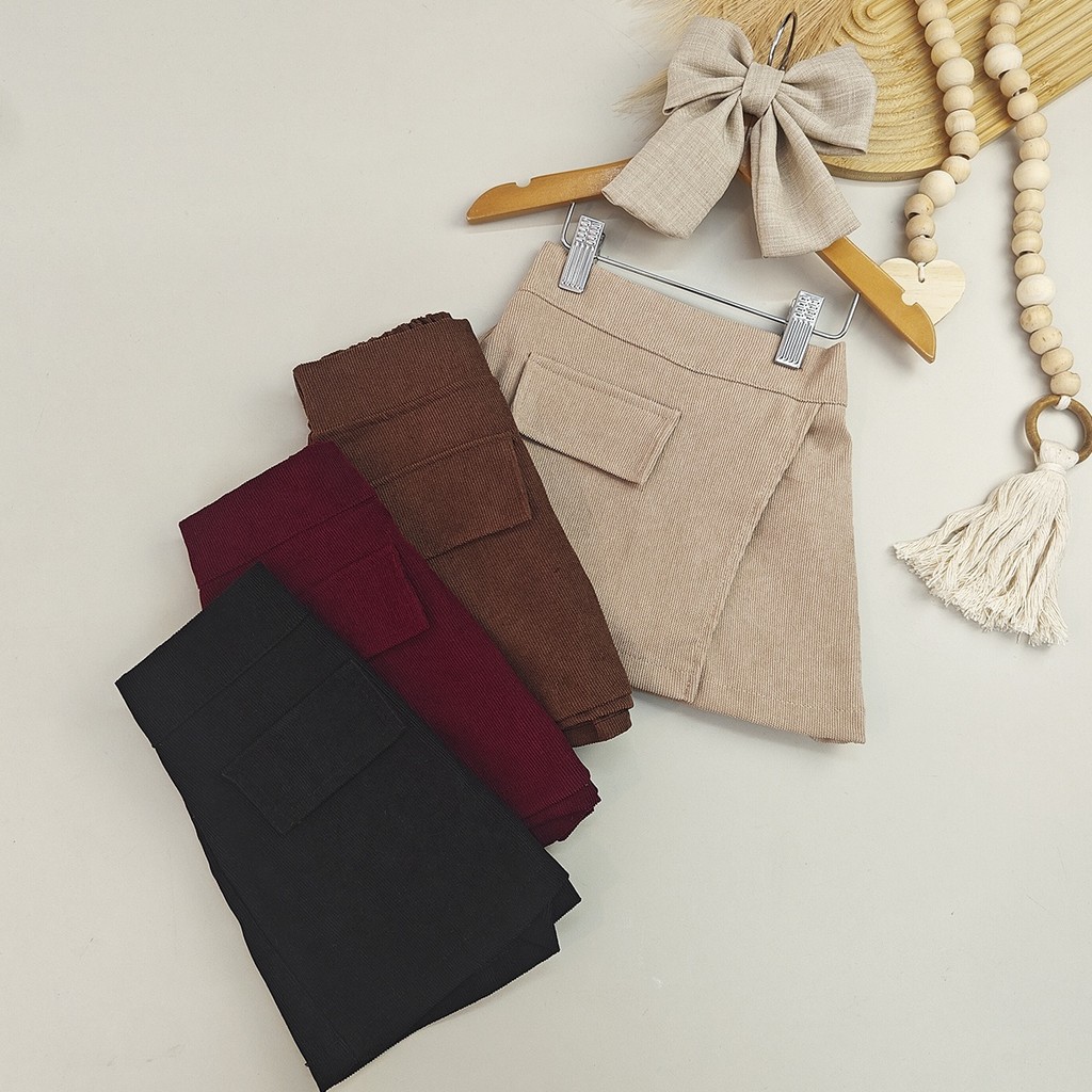 Short Saia Infantil Sofia Preto, Bege, Marrom e Vinho Menina 04 ao 12