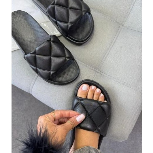 Chinelo Slide Feminino Matelassê – Confortável, Antiderrapante, Moda Casual
