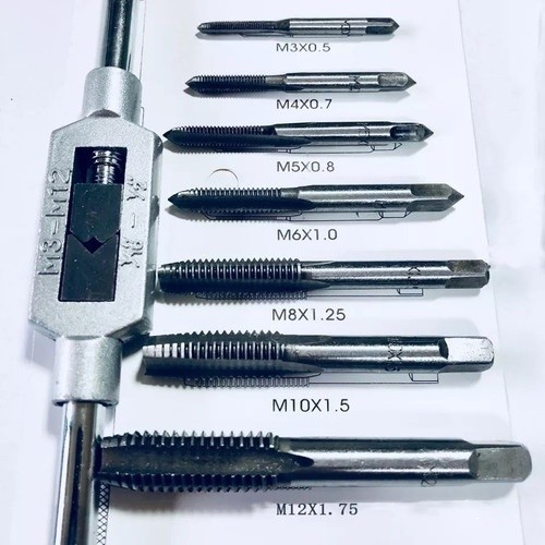 Jogo de Macho e Vira-Macho 8 Peças M3 a M12 - Kit Completo p/ Abrir Roscas Resistente